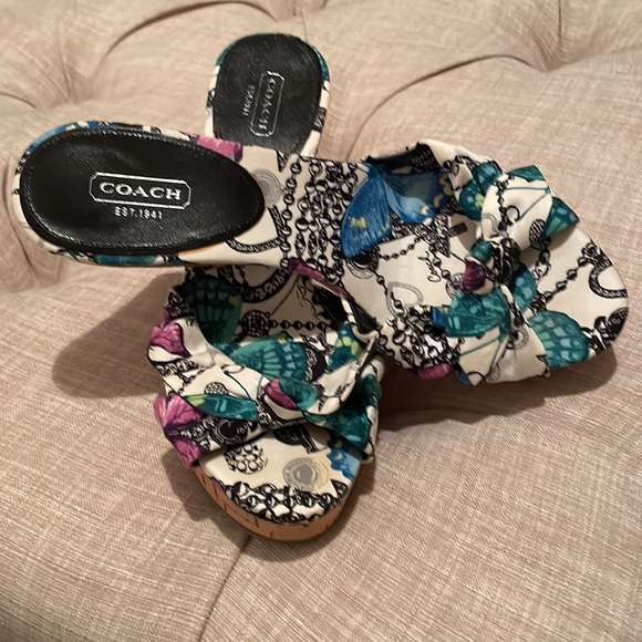 New, not been worn, no tags - Picture 4 of 8